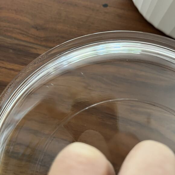 Corning Ware French White F-5-B 1.6 Liter Round Casserole Dish w/Glass Lid - Picture 6 of 9